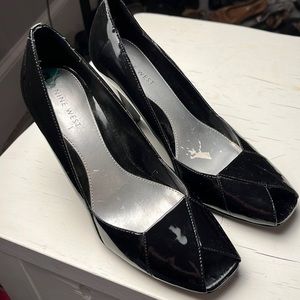 NINE WEST BLACK HEELS Size 8M